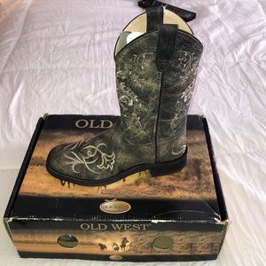 Youth Cowgirl Boots 🤠 super cute!